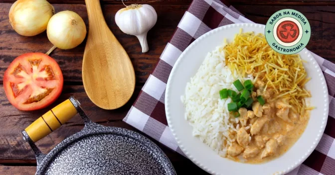 Gastronomia: Receita de Strogonoff de Frango Receita da Vovó