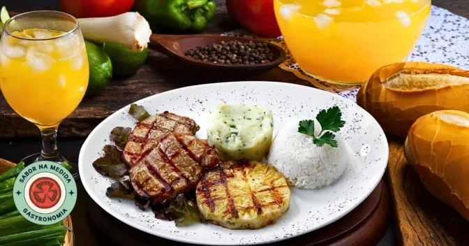 Comemorativos: Receita de Carne de Porco com Abacaxi no Forno