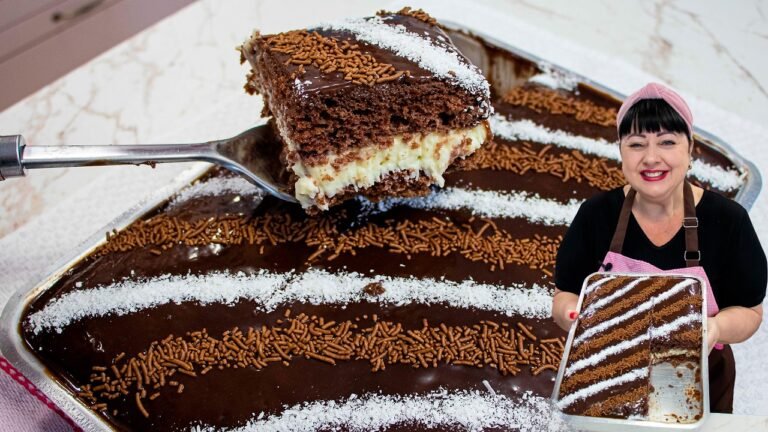 Bolo Prestígio Gelado Cremoso e Molhadinho na Forma: Receita Fácil e Rápida