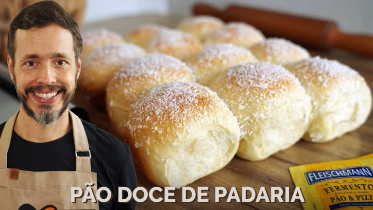 Como Fazer Pão Doce de Padaria Macio com Cobertura de Coco Ralado