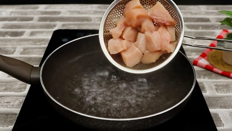 Como Fazer Macarrão com Cubos de Frango na Água Quente: Receita Rápida, Fácil e Cremosa