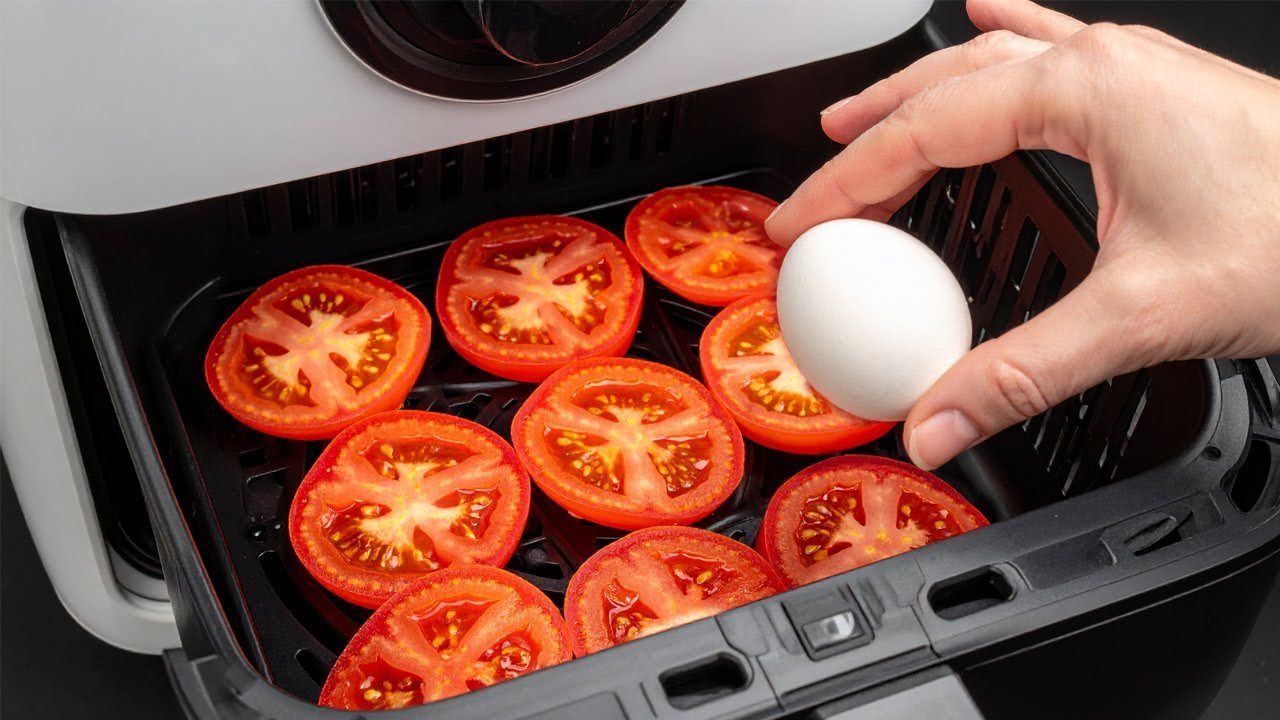 Copo de Tortilla com Tomate e Ovos na Air Fryer: Café da Manhã Rápido e Proteico 