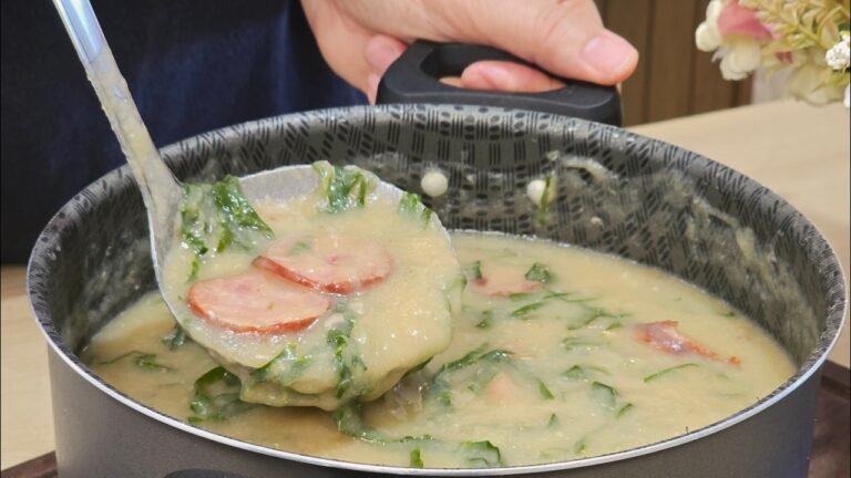 Como Fazer Caldo Verde Cremoso e Fácil com Batata e Calabresa