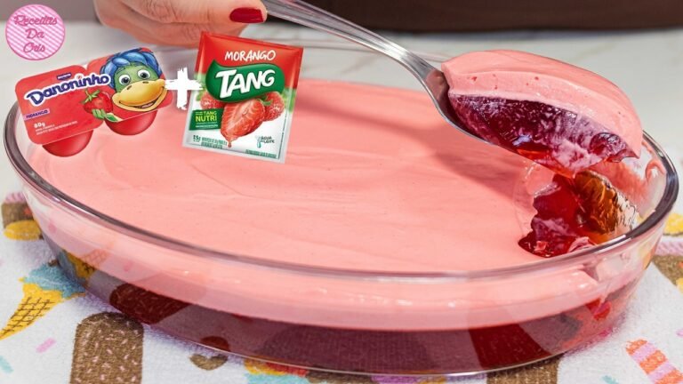 Gelatina com Mousse de Morango na Travessa: sobremesa refrescante, fácil e cremosa