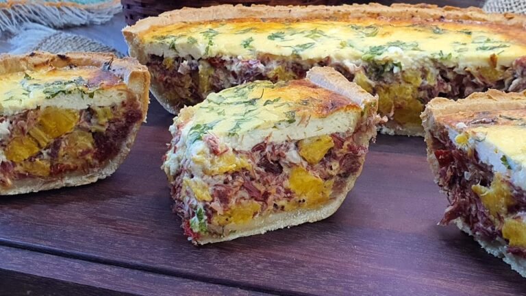 Como Fazer Empadão de Carne Seca com Banana da Terra Cremoso e Fácil