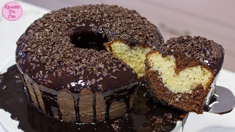 Como Fazer Bolo Mesclado com Calda Econômica de Chocolate: Molhadinho, Fácil e Delicioso