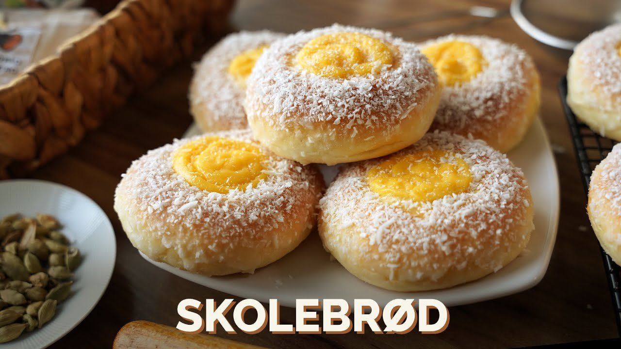 Skolebrød Norueguês: Como Fazer Pão Doce Recheado com Creme e Coco 