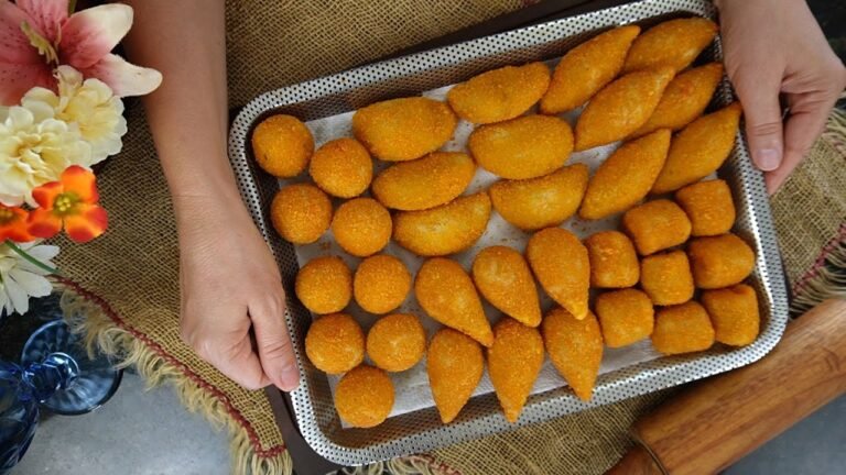 Como Fazer Salgados de Massa Básica com 5 Recheios: Coxinha, Bolinha de Queijo, Risole e Mais