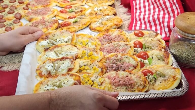 Mini Pizzas Caseiras com Massa Especial e 5 Recheios Deliciosos