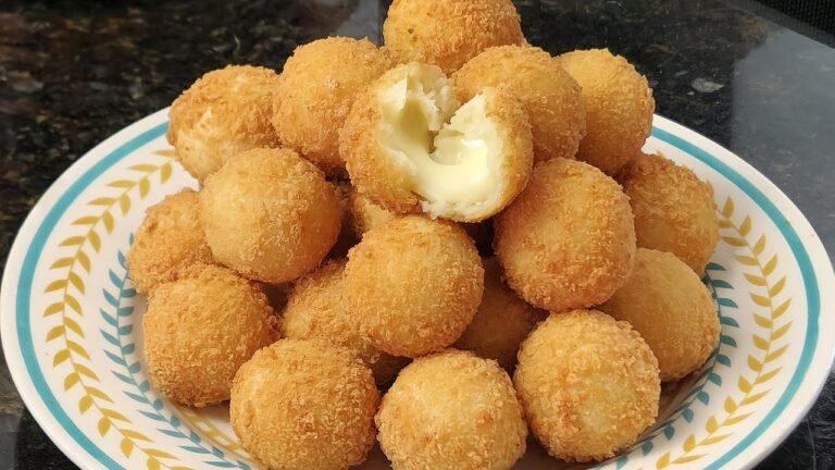 Como Fazer Bolinha de Queijo para Festa com Massa de 3 Ingredientes