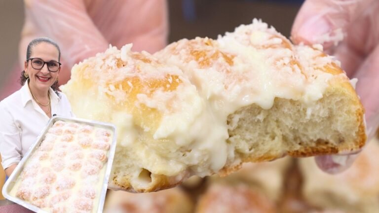 Rosca de Leite Condensado com Coco: Pãozinho Fofinho e Fácil de Fazer
