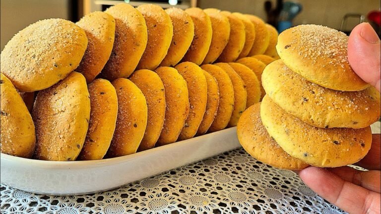 Como Fazer Bolacha Caseira Fofinha com Fubá, Erva-Doce e Creme de Leite