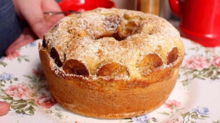Como Fazer Bolo de Banana Simples, Fofinho e Delicioso