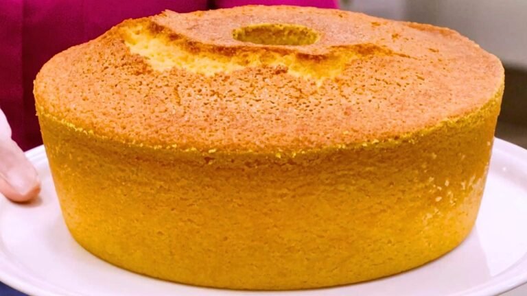 Como Fazer Bolo de Flocão de Milho de Liquidificador: Fofinho, Sem Farinha e Muito Fácil