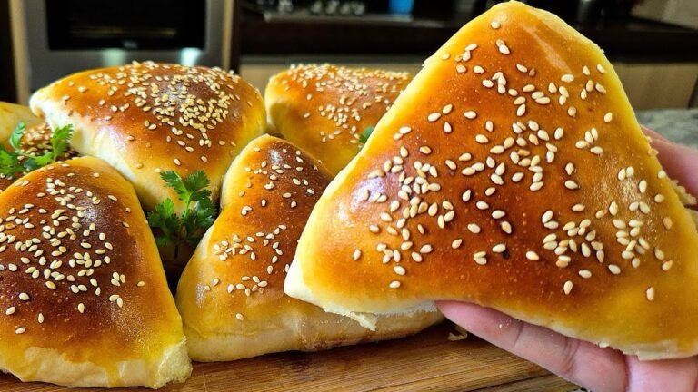 Como Fazer Esfiha de Frango com Requeijão e Massa Macia para Salgados Assados